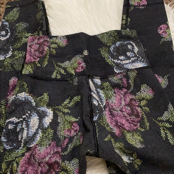 Lululemon garden party pants - Picture 3 of 3